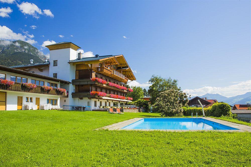 Hotel Huberhof Innsbruck Ngoại thất bức ảnh