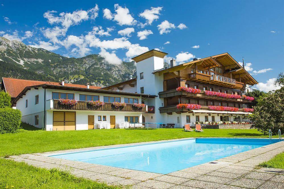 Hotel Huberhof Innsbruck Ngoại thất bức ảnh